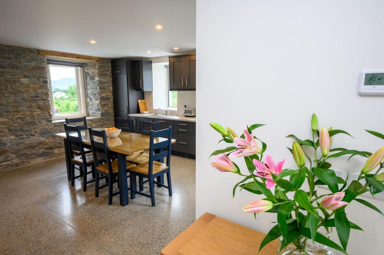 Killarney Old School Road Sleeps 6 Villa Bagian luar foto